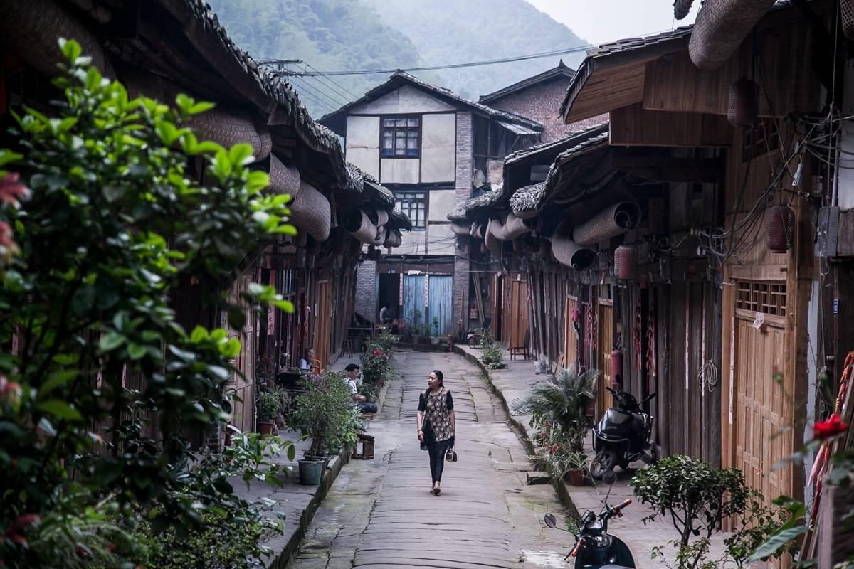 小镇惊魂